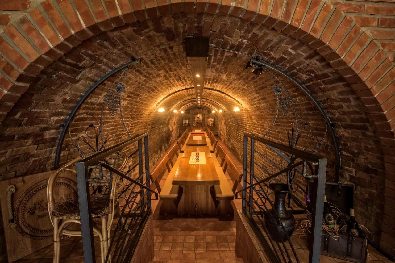 Podrumi Kolar "Suza Baranje" Kneževi Vinogradi Exteriér fotografie