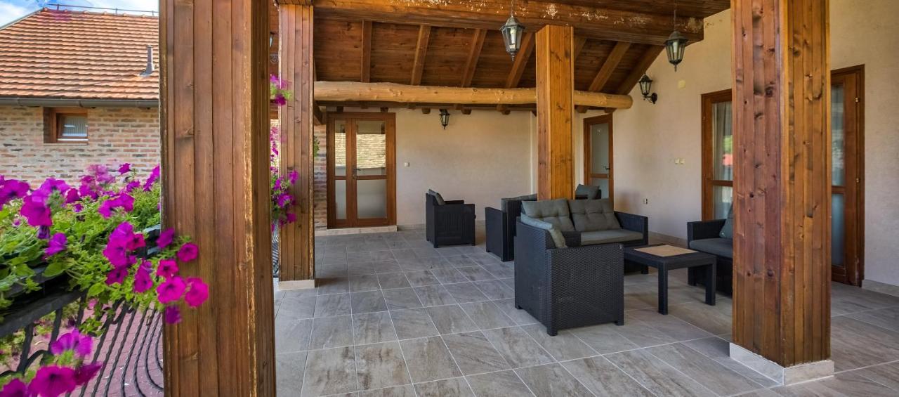 Podrumi Kolar "Suza Baranje" Kneževi Vinogradi Exteriér fotografie